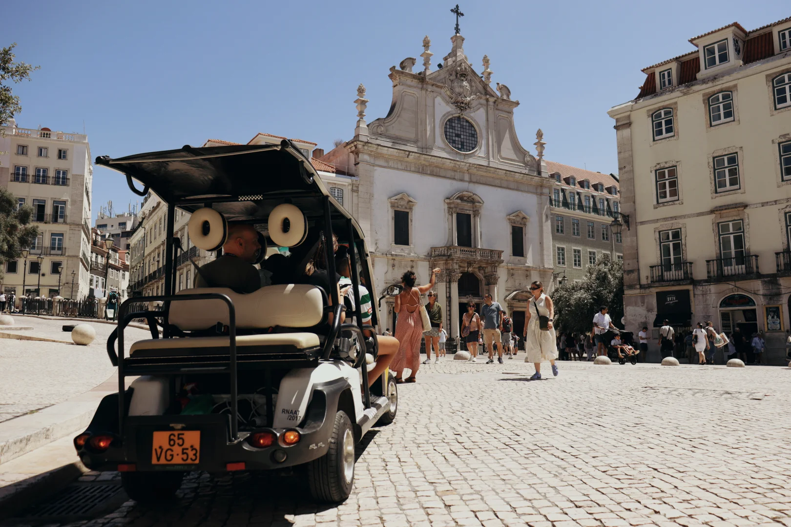 3H-Lisbon Downtown Walking Tour by Professional Tour Guide/Public
